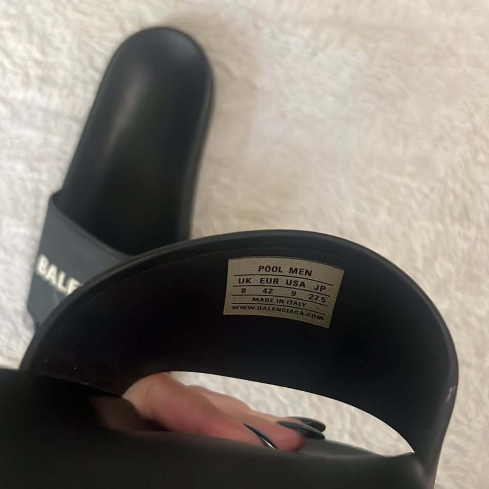 Balenciaga Slides - Picture 8 of 8